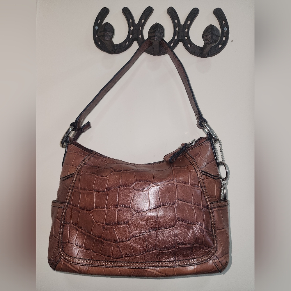 Fossil Brown Leather Croc Shoulder Purse Hand Bag Key Heart Bag Charm